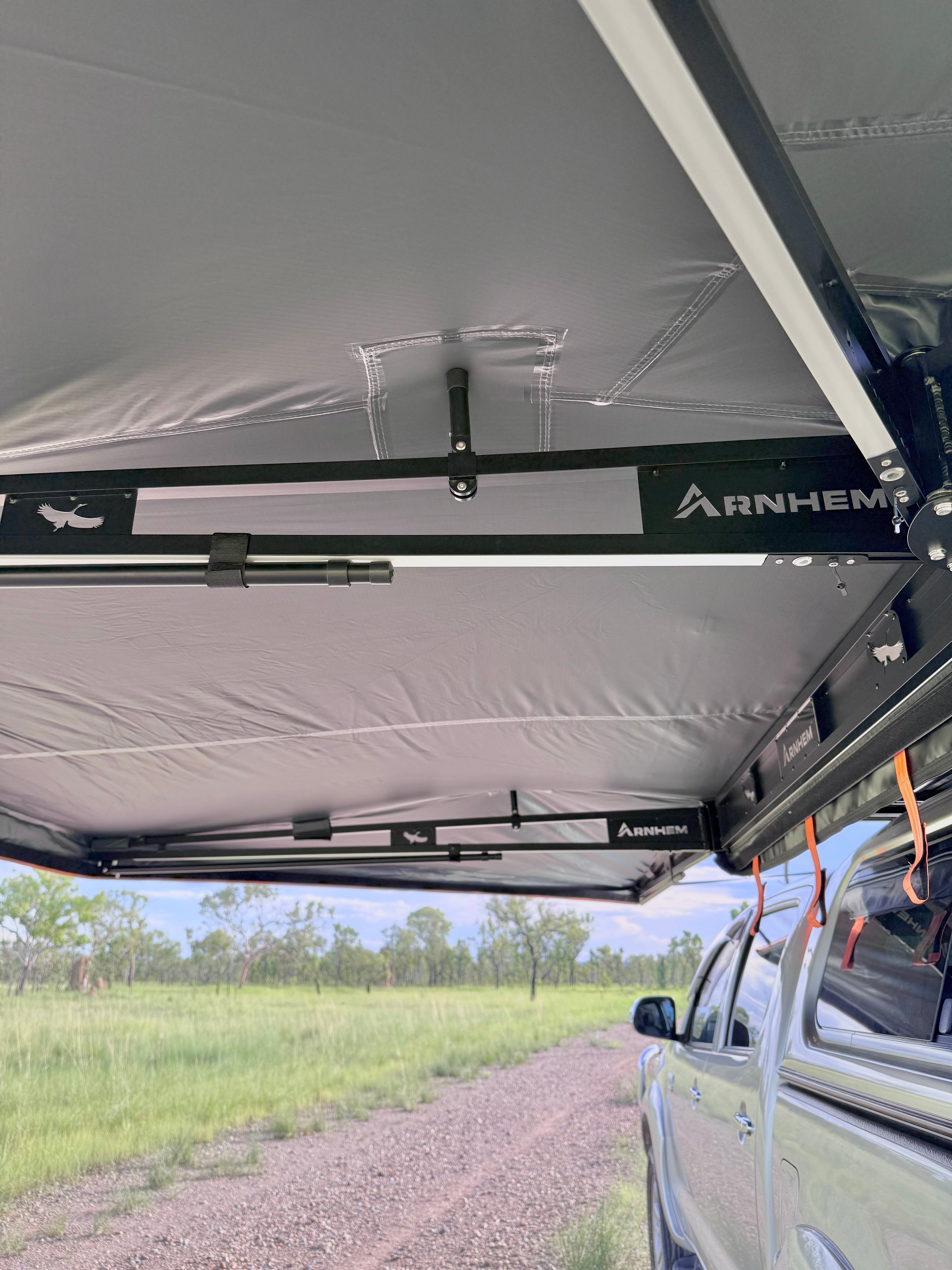 BROLGA 270 XL FREESTANDING AWNING