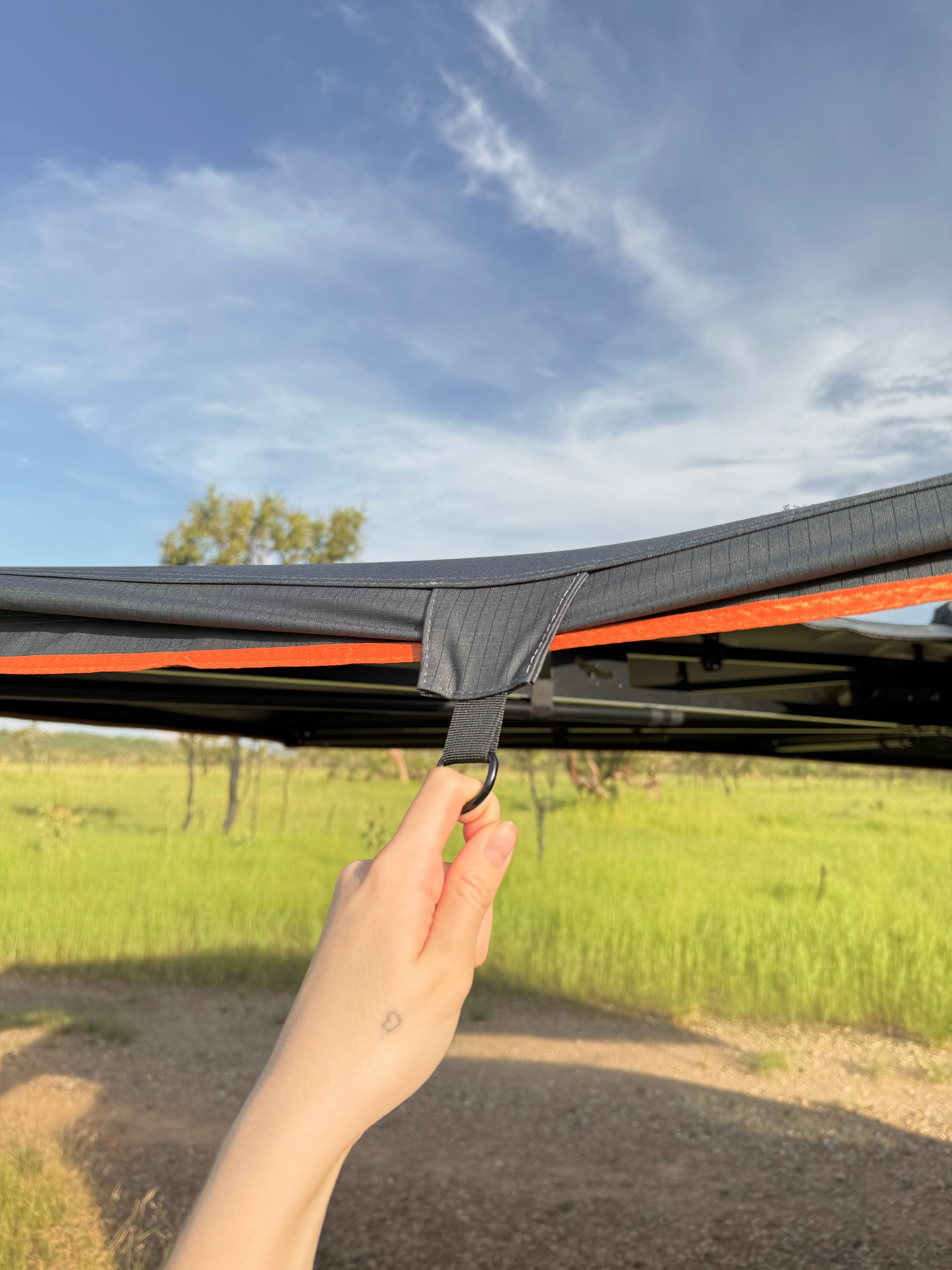 BROLGA 270 XL FREESTANDING AWNING