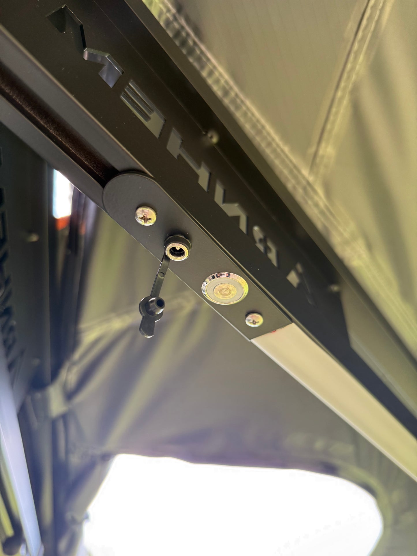 BROLGA 270 XL (Without Rooftop Tent Entry)