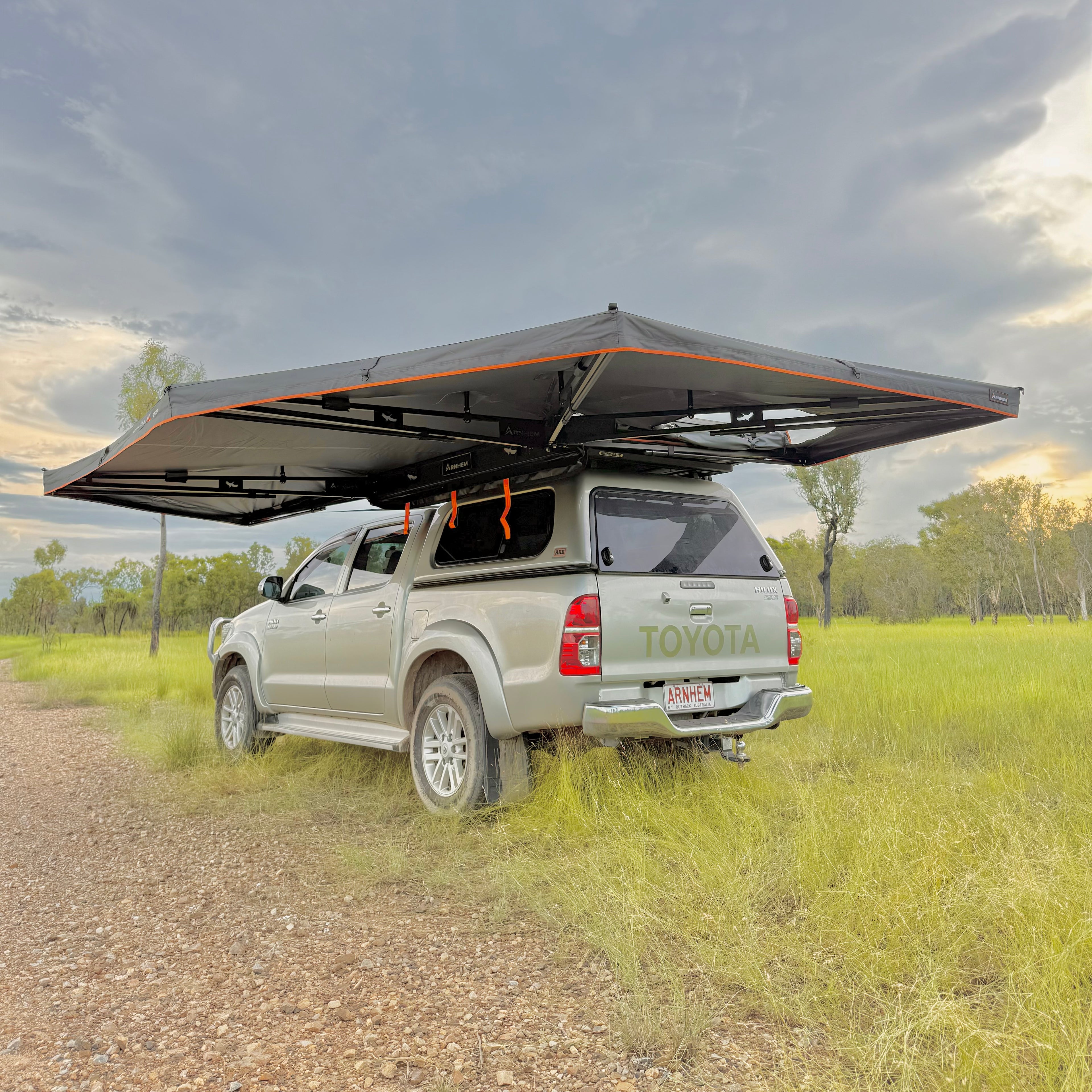 BROLGA 270 XL FREESTANDING AWNING