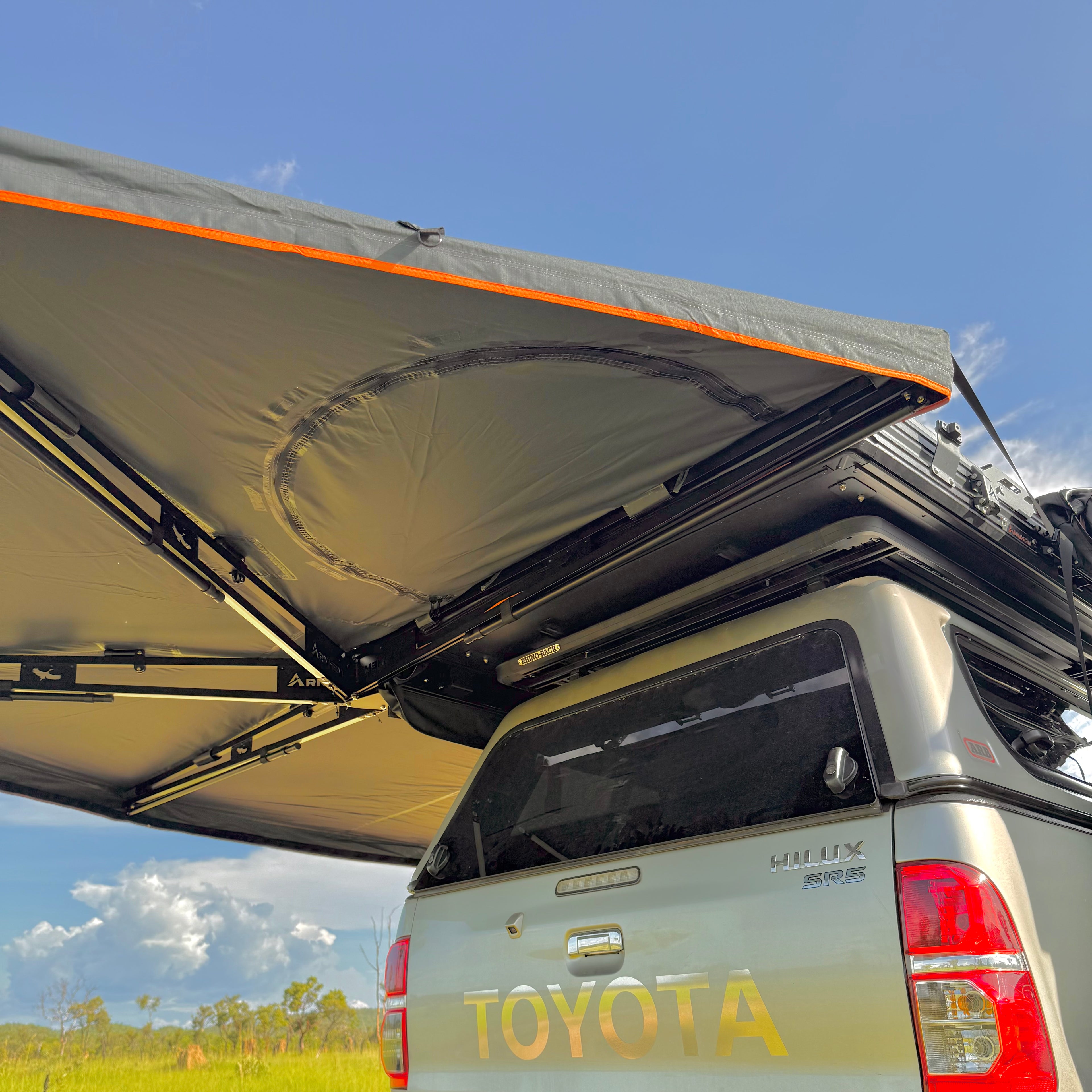 BROLGA 270 XL FREESTANDING AWNING