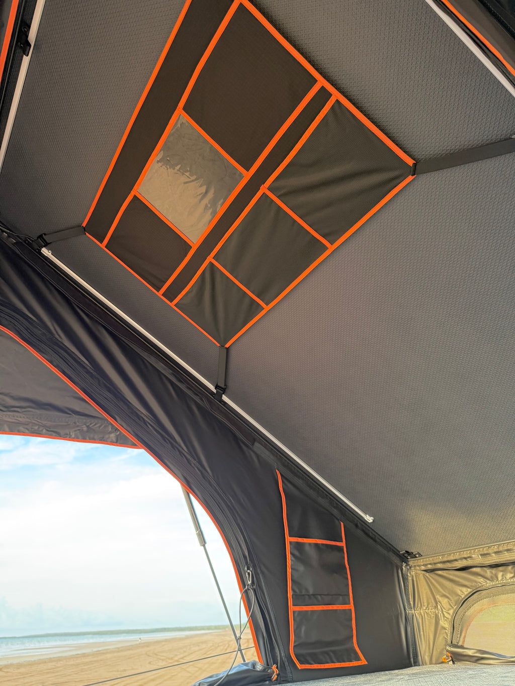 FRONTIER 1.45 ROOFTOP TENT