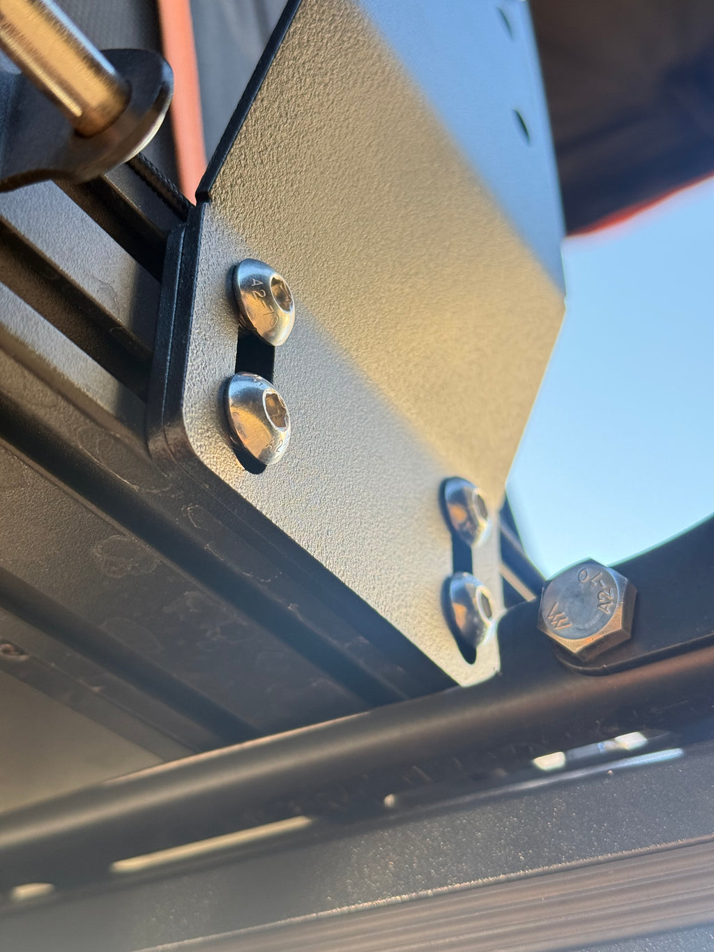 XL Rooftop Tent Fly Pole Riser Plate