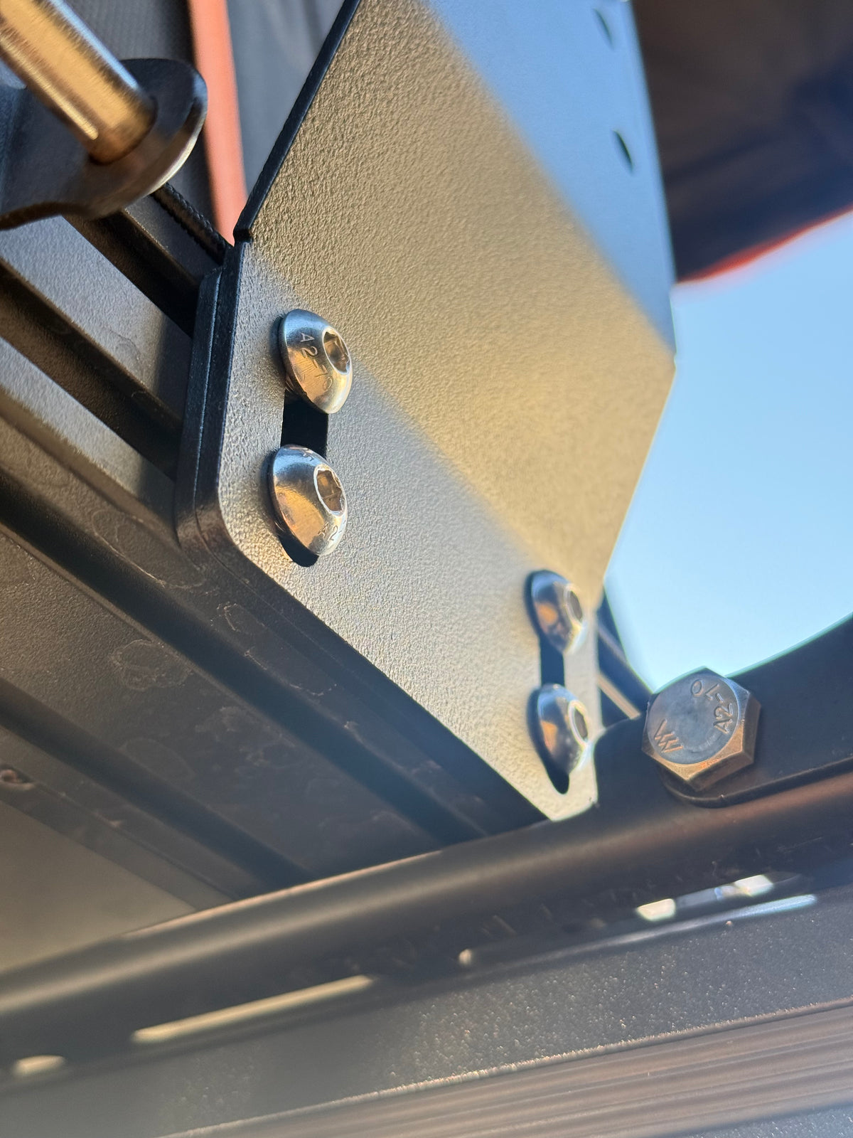 XL Rooftop Tent Fly Pole Riser Plate
